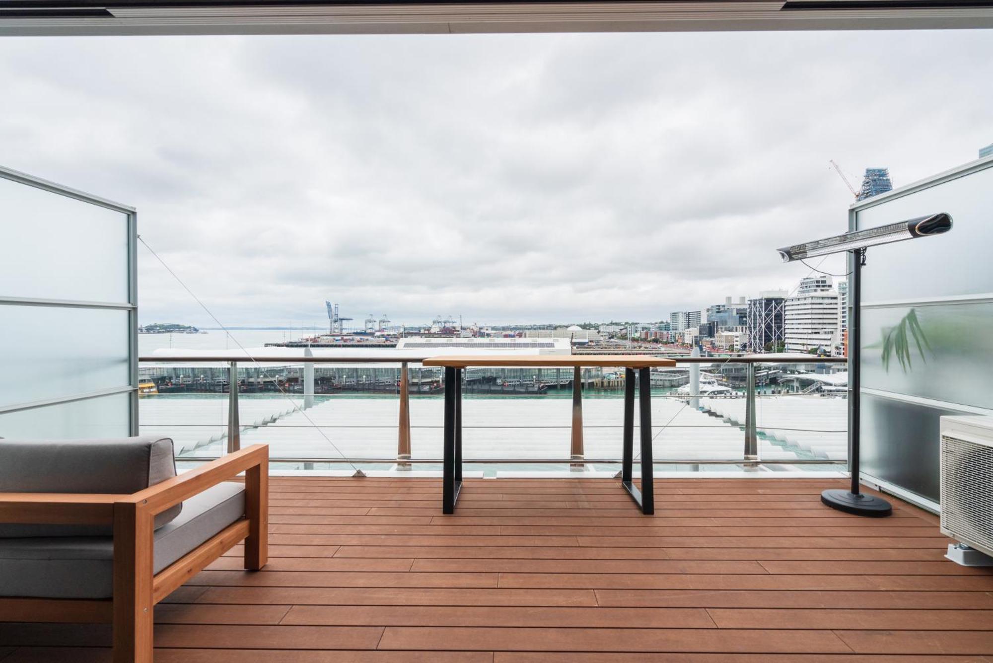 Penthouse Apartment With Stunning Harbour Views Auckland Extérieur photo