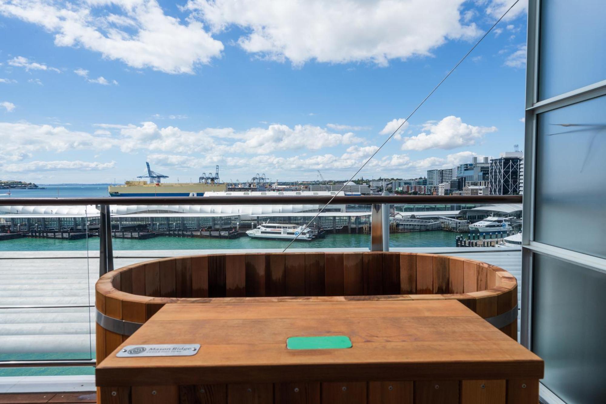 Penthouse Apartment With Stunning Harbour Views Auckland Extérieur photo